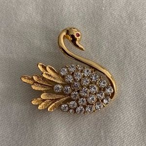 Swan Brooch